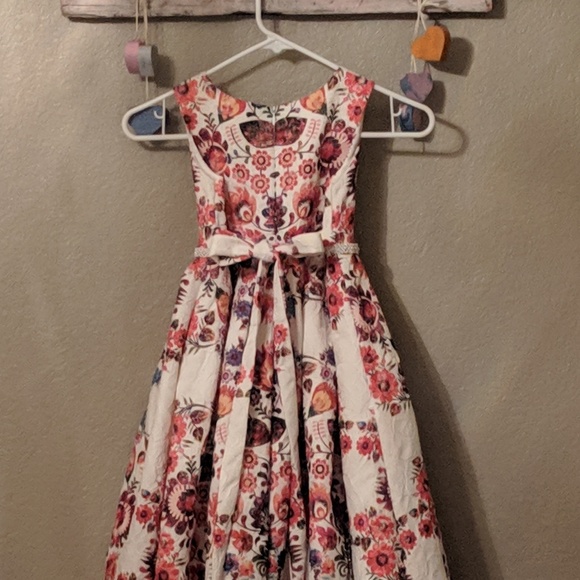 Stunning Boutique Brocade Pearls Holiday Dress - Picture 3 of 4